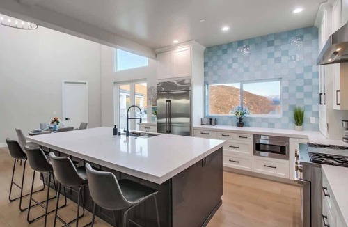 El Cajon House | Luxury Resort Home with Pool & Golf Simulator