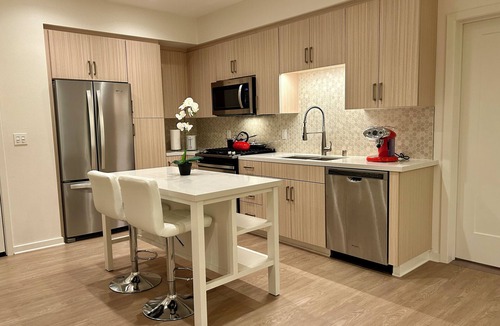 Irvine Condo | Luxury Resort Style 2-bedroom condo + Workstation - Irvine Spectrum Area