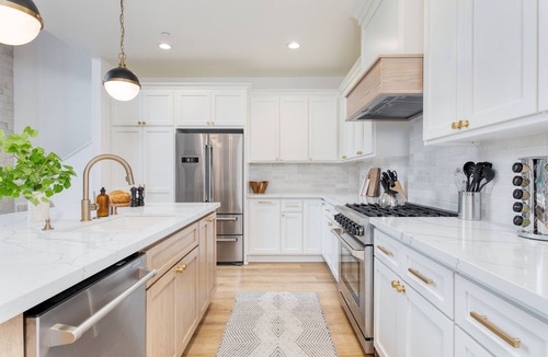 Lake Arrowhead House | Luxury Retreat, 5mins to the Lake | Game Room + Fire Pit | Howlite by AvantStay