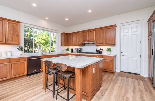 Felicita House | Luxury Retreat-Pool/HotTub/Game Room/Putting Green