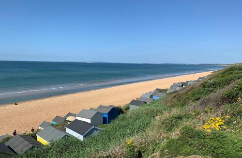 Milford on Sea Resort | Luxury Seaside Retreat Holiday Home - Shorefield Country Park