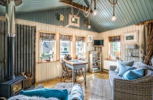 Breakish House | Luxury self catering 1 bed cottage with log burner