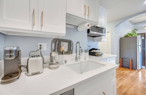 Lamanda Park House | Luxury Separated Guest UnitnSpecial rate for Aug 25-Sept 4