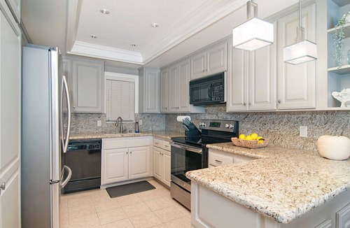 Del Mar Condo | Luxury Stay in the Heart of Olde Del Mar. Spectacular Ocean Views. LOCATION!