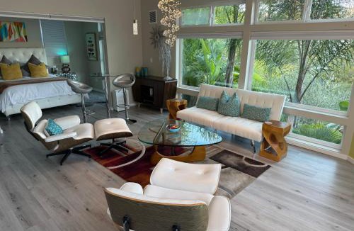 San Rafael Apartment | Luxury Suite with Views - San Rafael, Gateway to SF & Wine Country
