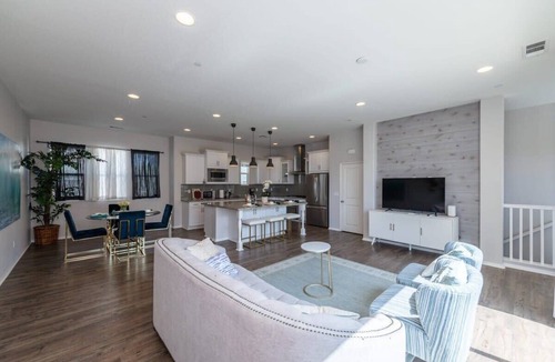 Portola Springs Condo | Luxury Villa in Irvine Great Park 3 Bedrm 2 Bath