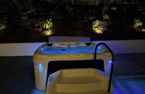 Mission Viejo House | Luxury Villa Near Beach with Spa