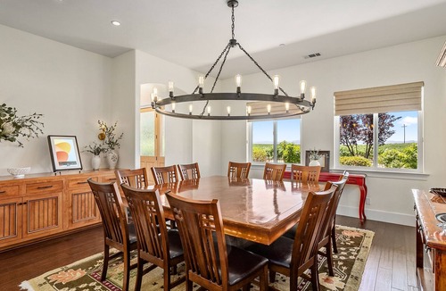 San Miguel House | Luxury Vineyard Estate-Incredible Sunset Views--3 Night Minimum!