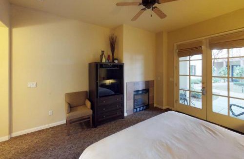 La Quinta Apartment | LV005 Downstairs Studio Just Steps from the Pool