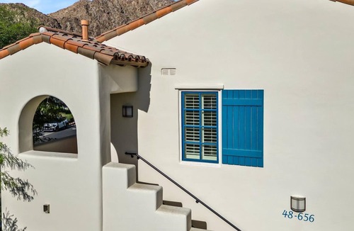 La Quinta Villa | LV100 Upstairs 1 Bedroom Legacy Villas Retreat Overlooking a Community Fountain!