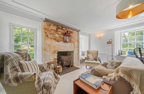 Breakish House | Mackinnon Cottage - 3 bedroom Cottage