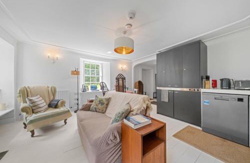 Breakish House | Mackinnon Cottage - 3 bedroom Cottage