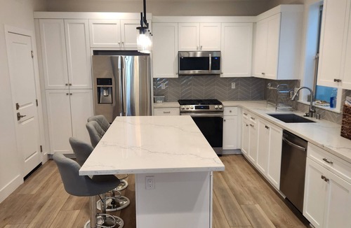 North Long Beach House | Madison's Place Cozy & Comfortable Modern Home