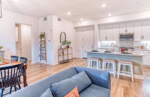 Stevenson Ranch Condo | Magic Mountain 3-bedroom condo with WiFi, in delightful Valencia
