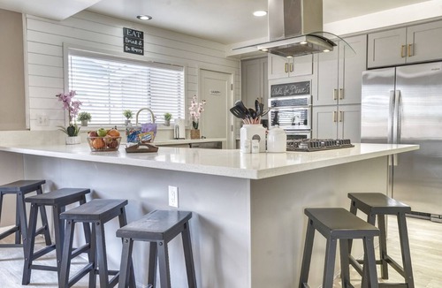 Fullerton House | ❀ Magical Days home ❀ Disneyland ◦ Beach ◦ Fast WIFI ◦ Anaheim ◦ Games ◦ Family