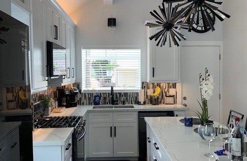 Marina Peninsula House | Magical Marina Beach Bungalow 3 minute walk to sand and beach.