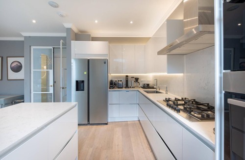 Little Venice Apartment | Maida Vale Elegance