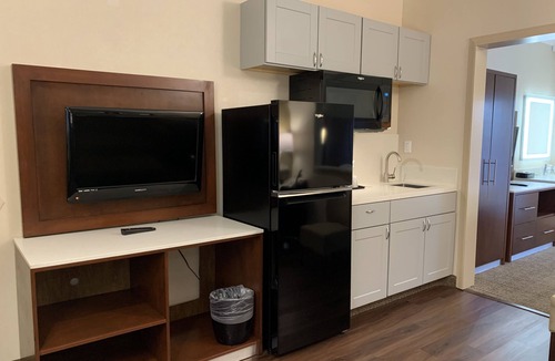 Santa Ana Hotel | MainStay Suites John Wayne Airport by Choice Hotels