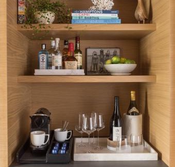 Eastern Malibu Resort | Malibu Beach Inn