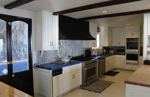 Western Malibu House | Malibu Home with Panoramic View of Pacific Ocean