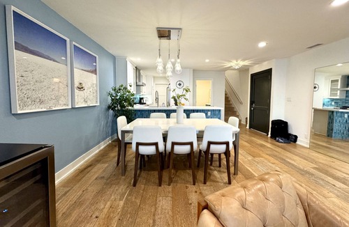 Eastern Malibu House | Malibu Luxury Beachfront Gallery + Private Beach Access
