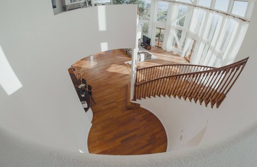 Malibu House | Malibu Oceanview Villa — Incredible Views + Pool — Sleeps 12