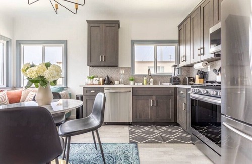 El Porto Apartment | Malibu Vista Oceanview 1BR in Manhattan Beach
