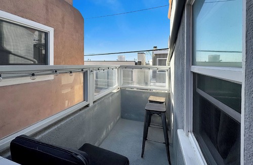 El Segundo Apartment | MANHATTAN BEACH Peaceful 2 bedroom steps to the beach