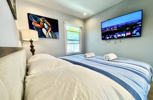 North Redondo House | Manhattan Lux House 2bd XO