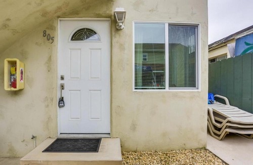 Central Mission Beach Apartment | Manhattan Shores 1C Apts
