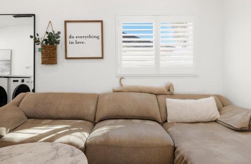 Compton House | #Marbella Lane - Cityside Haven with Touch of Charm