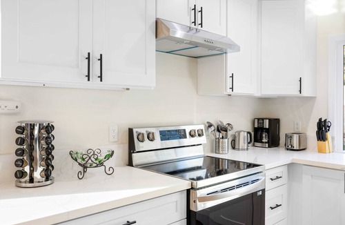 West Covina House | @ Marbella Lane - Cozy Gem Near Nature Trails