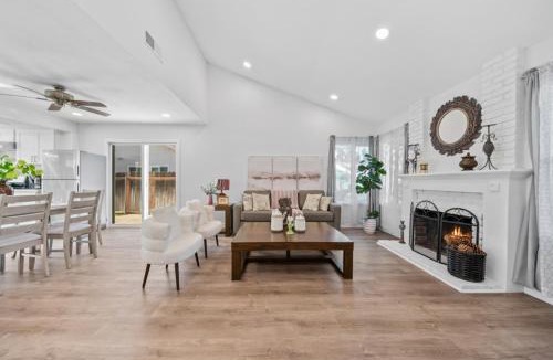 Fullerton House | #Marbella Lane - Modern Home with Private Backyard