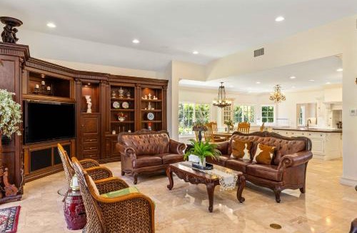 Placentia House | #Marbella Lane - Tranquil Country Escape Getaway