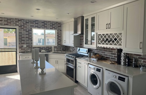 Central Malibu Condo | Marvelous just remodeled 2 bed/2 bath apartment fully furnished in Malibu!