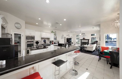 Rosedale Villa | Massive estate with tons of amenities!