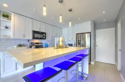 South Mission Beach Apartment | MB 2 Condos 4BR/4BA+2 Lofts+Rooftop Deck by Sand
