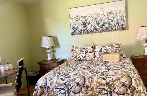 Hemet House | Meadow Harvest Suite with TV and private bathroom