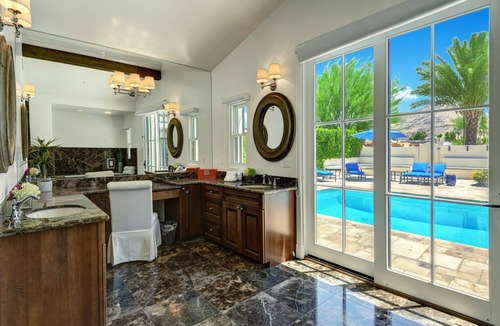 Palm Springs House | Mediterranean Elegance - Beautiful Palm Springs Home - Pool/Spa Sleeps 10