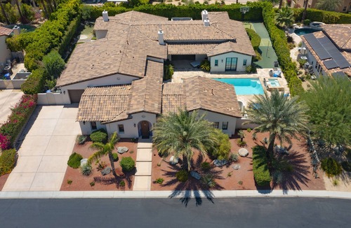 Palm Springs House | Mediterranean Elegance - Beautiful Palm Springs Home - Pool/Spa Sleeps 10