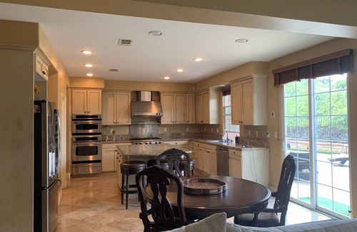 Stevenson Ranch House | Mediterranean Pool House Exactly behind Magic Mountain and Hurricane Harbor !