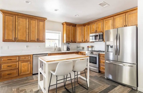 Thousand Palms House | Mediterranean Villa w/New Salt Water Pool & Spa