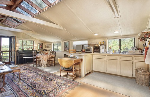 St. Helena Villa | Mediterranean Villa with Pool and Vineyard in St. Helena