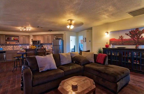 Wonder Valley House | MESA SILVERADO Desert Hideaway with Outdoor Spa & Amazing Views Near JTNP