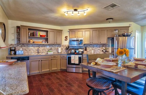 Wonder Valley House | MESA SILVERADO Desert Hideaway with Outdoor Spa & Amazing Views Near JTNP