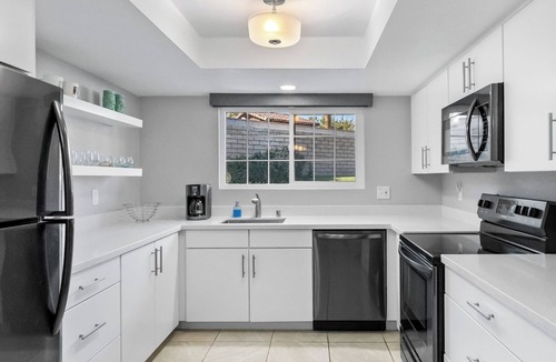 Sonora Sunrise Condo | Mesquite CC Phase 4 End-Unit Condo, Lush Grounds, Private Patio, Multiple Pools