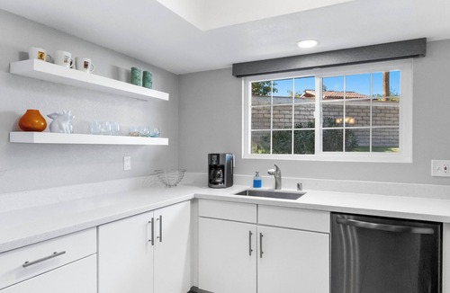 Sonora Sunrise Condo | Mesquite CC Phase 4 End-Unit Condo, Lush Grounds, Private Patio, Multiple Pools