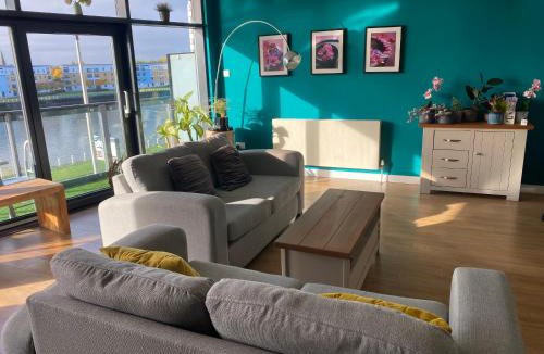 Finnieston Apartment | Metropolitan City Nest - Easy Walk to Glasgow Hydro & SECC CENTER