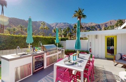 Vista Las Palmas House | Mid-Century Alexander stunner with saltwater pool & spa - walk downtown