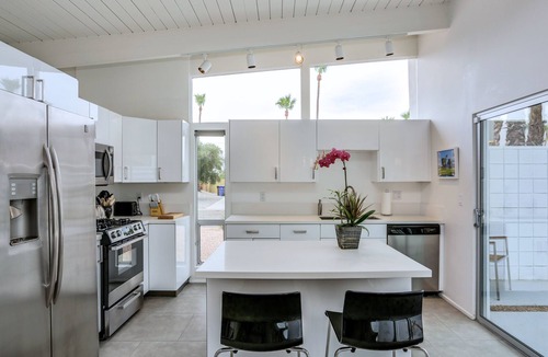 Racquet Club Estates House | Mid Century Magic. Palm Springs! Pool, Spa, panoramic view!